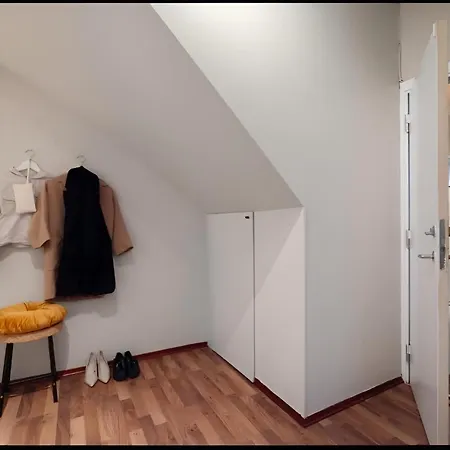 Διαμέρισμα Charming Townhouse Μπέργκεν